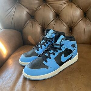 Nike Black and Blue Sneakers